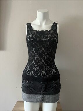 Arianne Black Floral Lace Camisole Tank